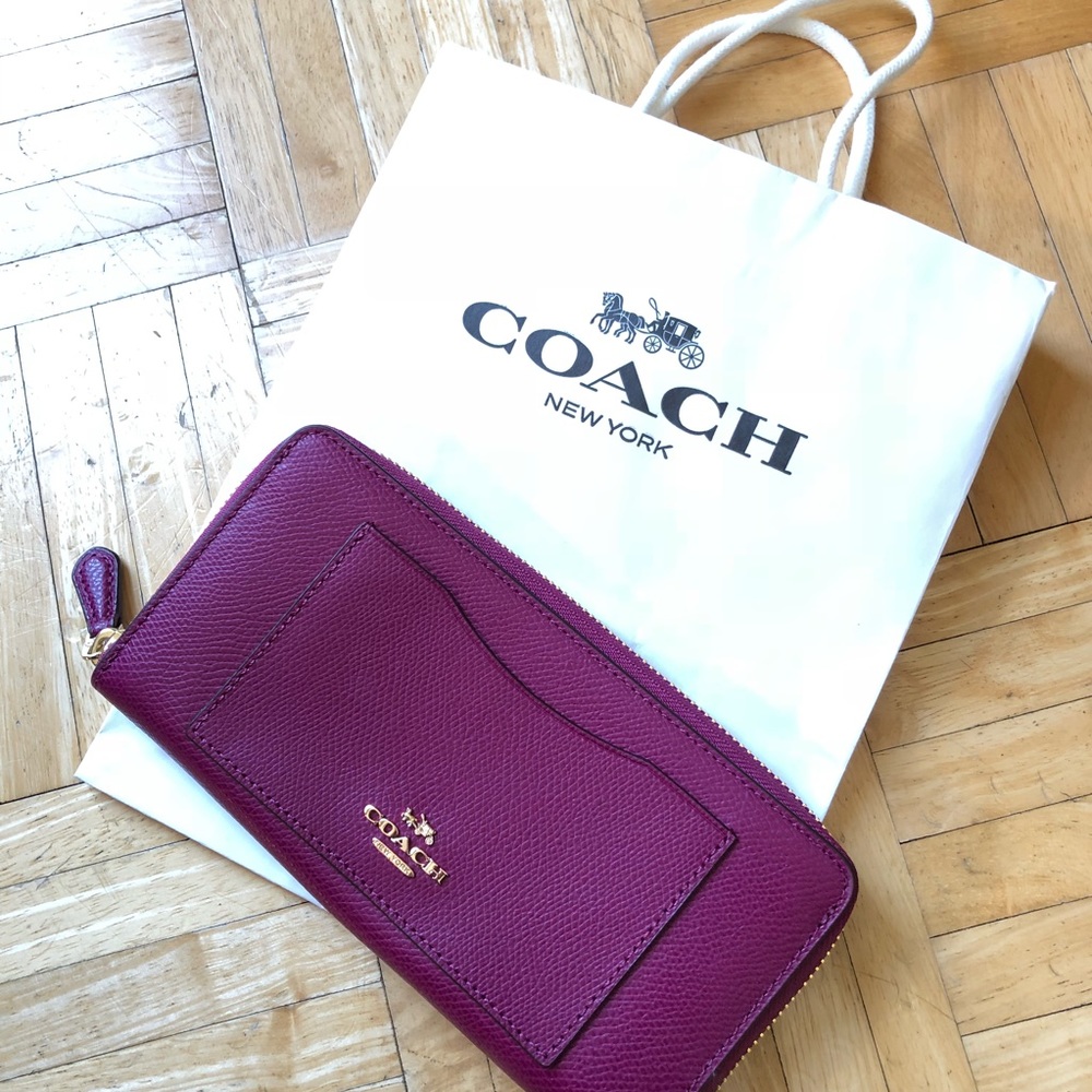 Coach Magenta Zip Around Leather Wallet - Picture 2 of 4